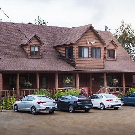 L'Auberge Refuge Du Trappeur Сен-Матье-дю-Парк Экстерьер фото
