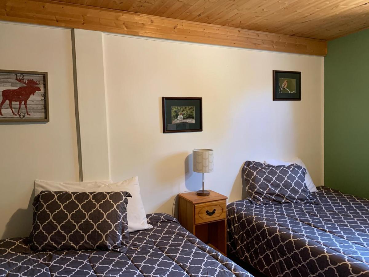 L'Auberge Refuge Du Trappeur Сен-Матье-дю-Парк Экстерьер фото