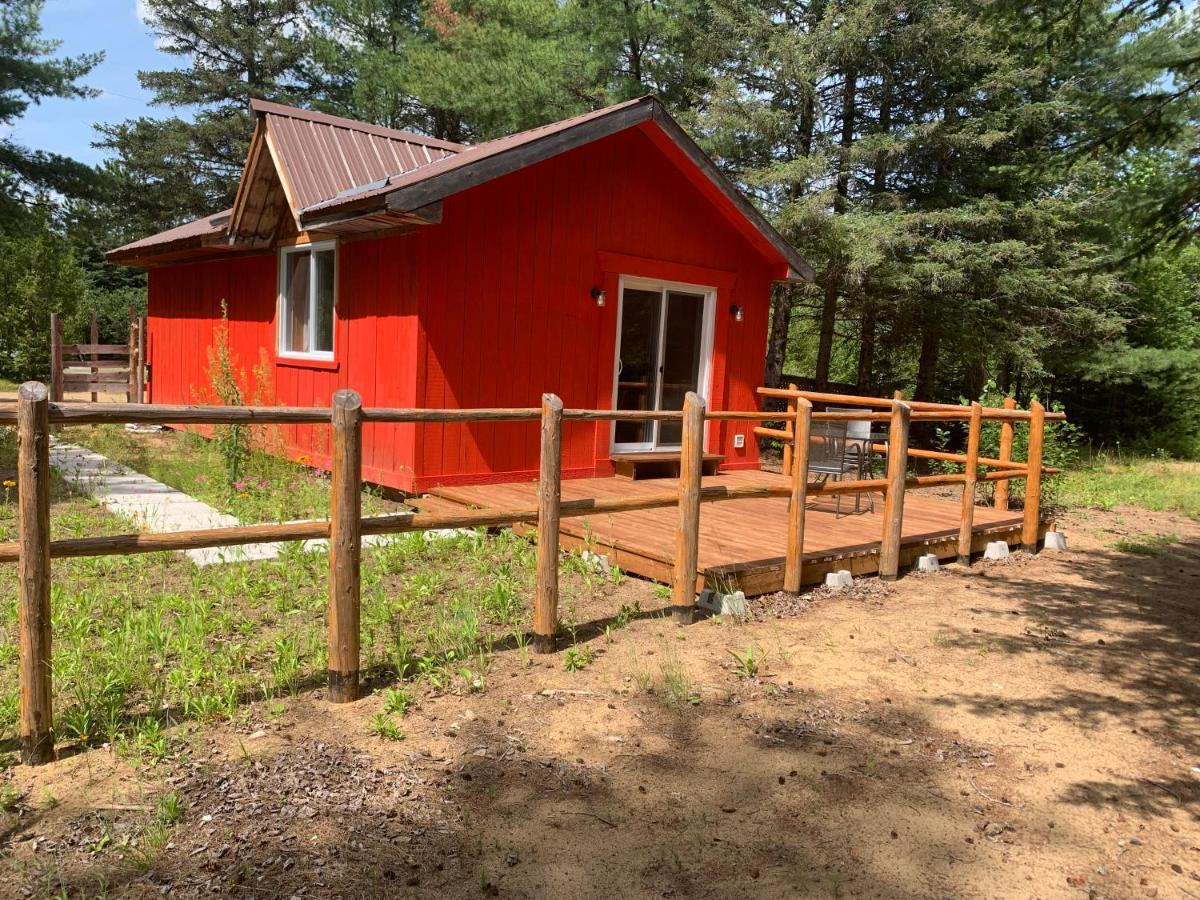 L'Auberge Refuge Du Trappeur Сен-Матье-дю-Парк Экстерьер фото